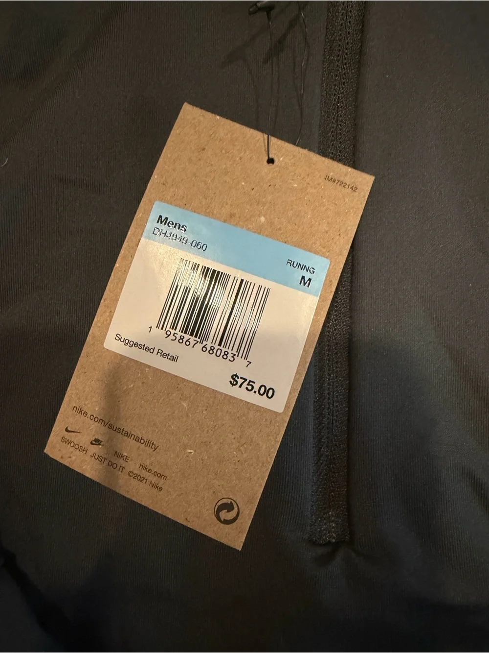 Nike Dri-FIT Element 1/2-Zip Top Size Medium in Black